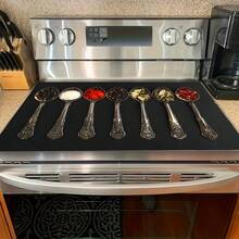 (Hot !!) 1pc 2D Seasoning Utensil Pattern, Flat Stove Protector Mat And Non-Slip Heat-Resistant Rubber Stove Cover Mat Suitable For Induction Cooktop, Glass Cooktop And Multi-Function Anti-Scratch Mat, Also Best Choice For Oven, Washing Machine, Dryer And Kitchen Decoration. - Multicolor - View 4