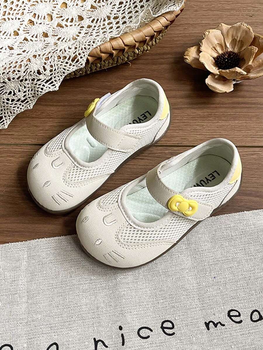 Girls' Mesh Princess Shoes With Cartoon Hook And Loop Soft Sole - Beige - View 1