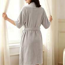 Cartoon Embroidered Short Sleeve Bathrobe For Women, Absorbent Quick-Dry Towel Material Wearable Bath Towel, Summer Lightweight Tie-Front Double Pocket Bath Robe - Grey - View 4