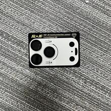 CASECOPS 銀色 - 1件式相機螢幕保護貼附支架,相容 17 Pro Max/17 Pro。手機支架功能設計,90°可調式支架,穩定支撐手機不晃動,讓您隨時隨地使用手機支架。全覆蓋霧面金屬保護殼,防震、防刮、耐磨,超強黏性不易脫落。送給朋友的絕佳禮物 - 銀色-1片 - 查看 3