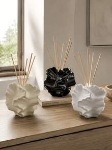 1pc Irregular Ruffled Petal Reed Diffuser Bottle, Modern Abstract Coral Shape Aromatherapy Bottle, Minimalist Black White Beige Speckled Decorative Vase For Home Bathroom Bedroom Office Table Decor - 1PC - View 4