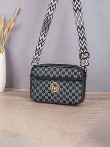 Printed Crossbody Camera Bag, Golden M-Letter Metal Emblem, Geometric Wide Adjustable Shoulder Strap, Fashionable And Small Square Ladies' Handbag - Multicolor - View 4