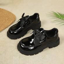 1 Pair Black Glossy Bow Patchwork Children's 2026 Latest Casual Fashion Loafers, Soft Breathable Lining For Better Skin Protection, Non-Slip And Breathable, Suitable For Outdoor, School, Festivals, Parties And Sports - Black - View 2