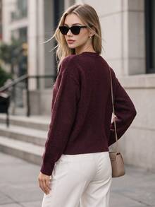 DONICY Cardigan Rajut Pendek Longgar Wanita Warna Burgundy dengan Kerah Bulat dan Kancing Emas Timbul Bergaya Vintage, Jaket Lapisan Lembut dan Nyaman untuk Pemakaian Sehari-hari di Musim Semi dan Gugur - Burgundy - View 2