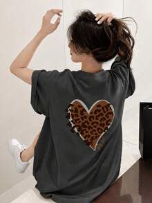 Women's Casual Round Neck Loose Fit Heart & Leopard Print Letter Graphic Short Sleeve T-Shirt, Spring/Summer - Dark Grey - View 1