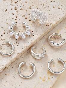 17KM 7pcs Fashion Luxury Elegant Old Money Style Faux Pearl Wide Face Asymmetrical Punk Style Women's Ear Clips, Suitable For Women's Daily Wear, Vacation, Date, Party, Gift, Wedding, Holiday, Daily Banquet, Birthday Gift, Travel Wear, Gift For Mom, Girlfriend, Friend, Daughter, Gift For Loved Ones - Silver - View 4