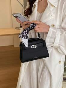 Elegant Exquisite Metal Decor Women's Handbag, Fashionable Exquisite Silk Scarf Shoulder Strap Adjustable Shoulder Bag/Crossbody Bag - Black - View 2