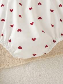 Autumn/Winter Baby Girl Cute Red Heart Print Flutter Sleeve Lace Trim Bodysuit & Bow Socks & Matching Headband - White - View 9