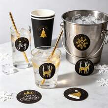 500pcs/Roll Black & Gold Christmas Graffiti Stickers 1.5 Inch Round 8 Patterns Baking Packaging Stickers Envelope Gift Seal Stickers Cup Stickers DIY Decoration Stickers Christmas Atmosphere Stickers PVC Self-Adhesive Label Roll Stickers - Multicolor - View 3