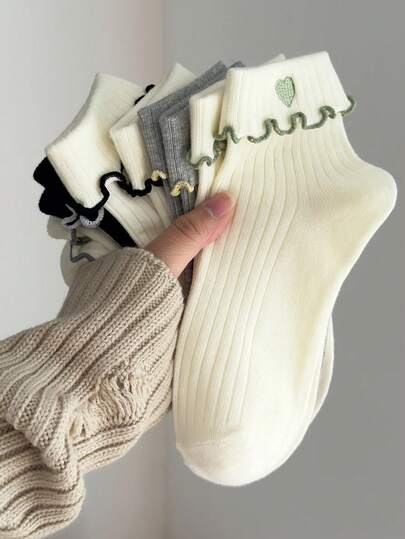 5 pares de calcetines cortos/calcetines de tobillo para mujer con lindo patrón de corazón bordado, suaves y transpirables con ribete de volantes, adecuados para todas las estaciones, colores aleatorios