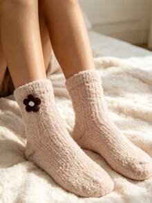 1/3 Pairs Women Warm Fuzzy Crew Socks, Cute 3D Flower Decor Cozy Fluffy Plush Socks, Soft Winter Home Sleeping Slipper Socks - Multicolor - View 7