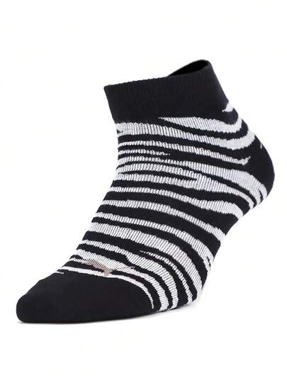 Puma Unisex Zebra Stripe Sports Casual Comfortable Breathable Short Socks 907556-02