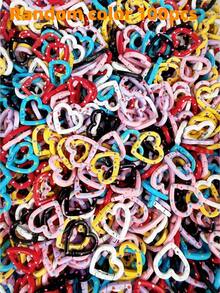 [Creative Gift]Heart-Shaped Spring Clip Keychain, Colorful Metal Carabiner, Suitable For DIY Crafts, Dopamine Color Creative Gift, Random Color - Spotted Heart Keychain - View 12