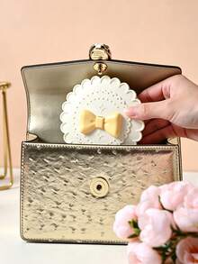 Cute Bow Design Eyelash Curler Box, This False Eyelash Storage Box Is Designed To Store And Protect Your False Eyelashes In A Neat And Organized Manner, Easy To Carry In Handbags, Makeup Bags, Travel Cases Or Bathroom Drawers. Suitable For Home Use, Travel, Parties, Work And Daily Makeup Scenarios. It Is An Excellent Addition To Your Makeup Tool Collection And A Thoughtful Gift For False Eyelash Lovers. (Eyelashes Not Included) - Multicolor - View 3