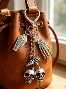 1PC Gothic Style, Skull Hands Grasping / Coffin Pendant Keychain, Bag Hanging Ornament Keychain, Dark Aesthetic Accessories, Halloween Gift, Y2K Style - Multicolor - View 4
