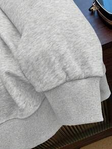 Vintage Puff Print Camo Letter Graphic Light Gray Crew Neck Sweatshirt, Loose Casual Relaxed Fit Pullover Autumn Top - Light Grey - View 4