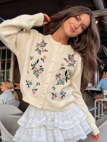Fall/Winter 2026 New Vintage Floral Embroidered Cardigan Sweater, Versatile Pullover Knit Cardigan Top - White - View 5