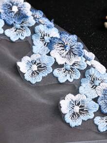 Fresh Blue Floral Embroidered Double Layer Veil, Vintage Mori Style Outdoor Wedding Bridal Face Veil Photography Styling Accessory - Multicolor - View 8