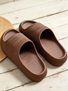 1 Pair Unisex Brown Wavy Texture EVA Thick Sole Slippers, Non-Slip Shock-Absorbing Soft One-Piece Molded, Minimalist Casual Style For Home, Bathroom, Bedroom, Guest, Suitable For Halloween, Christmas, Valentine's Day Indoor And Outdoor Wear - Coffee Brown - View 2