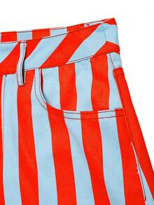 YROOE Women's Red & Blue Vertical Striped Zipper Pocket Casual Shorts, Autumn/Winter - Multicolor - View 3
