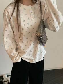 Kaos Lengan Panjang Rajut Waffle Kancing Kasual Motif Bunga untuk Wanita - Putih - View 4