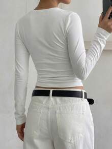 Stylish High-Waisted Short-Sleeve T-Shirt-Featuring A Unique, Letter Print. Versatile And Chic. - White - View 3