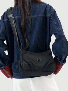 Dedoo 女款尼龍抽褶設計 Hobo 斜跨包，圓形金屬 Logo，可調節寬肩帶，拉鍊開合，日常戶外旅行休閒手提包 - 黑色 - 查看 5