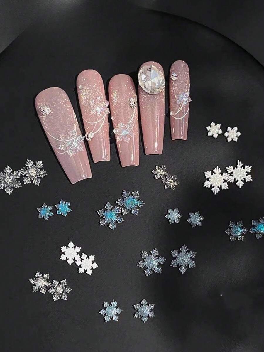 30pcs Autumn/Winter Snowflake Mixed Assortment New Winter Translucent White Snowflake Nail Art Charms, Icy Transparent Y2K Manicure Decorations, White Snowflake Shaped Nail Art Components - Multicolor - View 1