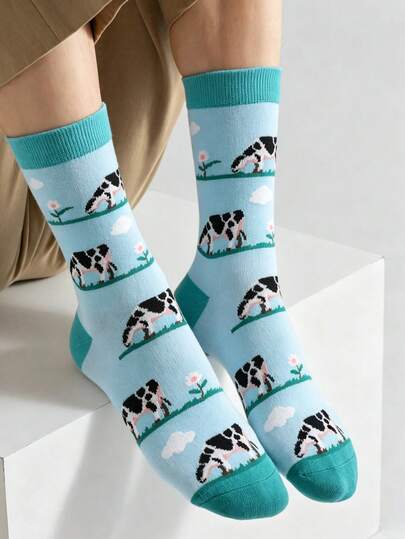 1 Pair Cute Cow Farm Animal Printed Women Crew Socks For Unisex, Funny Sky Cloud Flower Pattern Soft Casual Daily Socks