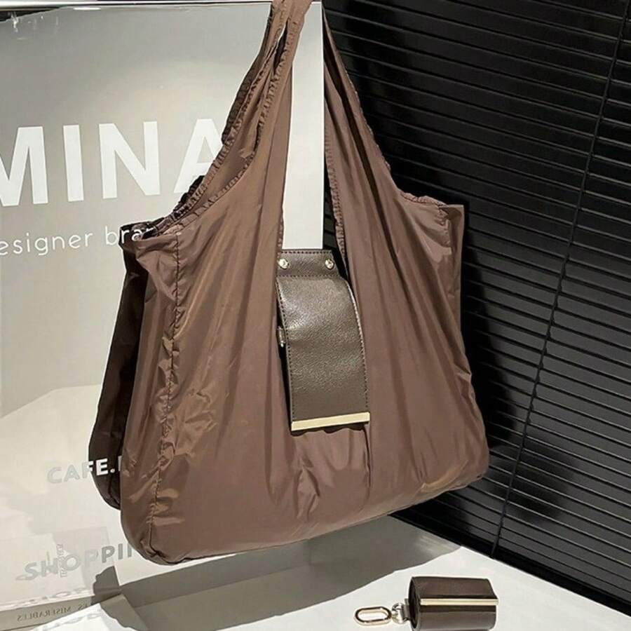 Reusable Mini Keychain Shopping Bag, Lightweight Foldable Large Capacity Expandable Shopping Bag With Key Ring