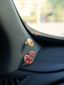 3 buah Hiasan Mobil Bentuk Jamur Miring Mini Kreatif untuk Dashboard, Jendela, Samping, dan Spion Belakang - A - View 2