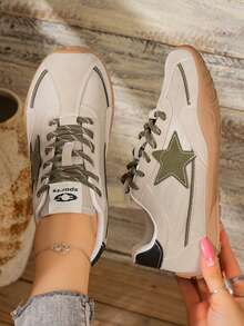 Star-Patterned Women's Retro German Trainer Shoes, Rubber Sole Flat Lace-Up Casual Sports Shoes, Patchwork Design For Home And Outdoor - Coffee Brown - View 5