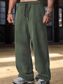 軍綠色