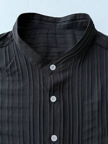 Conjunto Casual para Hombre, Camisa de Manga Corta de Cuello Mao con Textura Rayada + Shorts con Cordón, Traje Ligero Transpirable, Ropa Veraniega Cómoda para Salidas y Uso Diario - Negro - Ver 5
