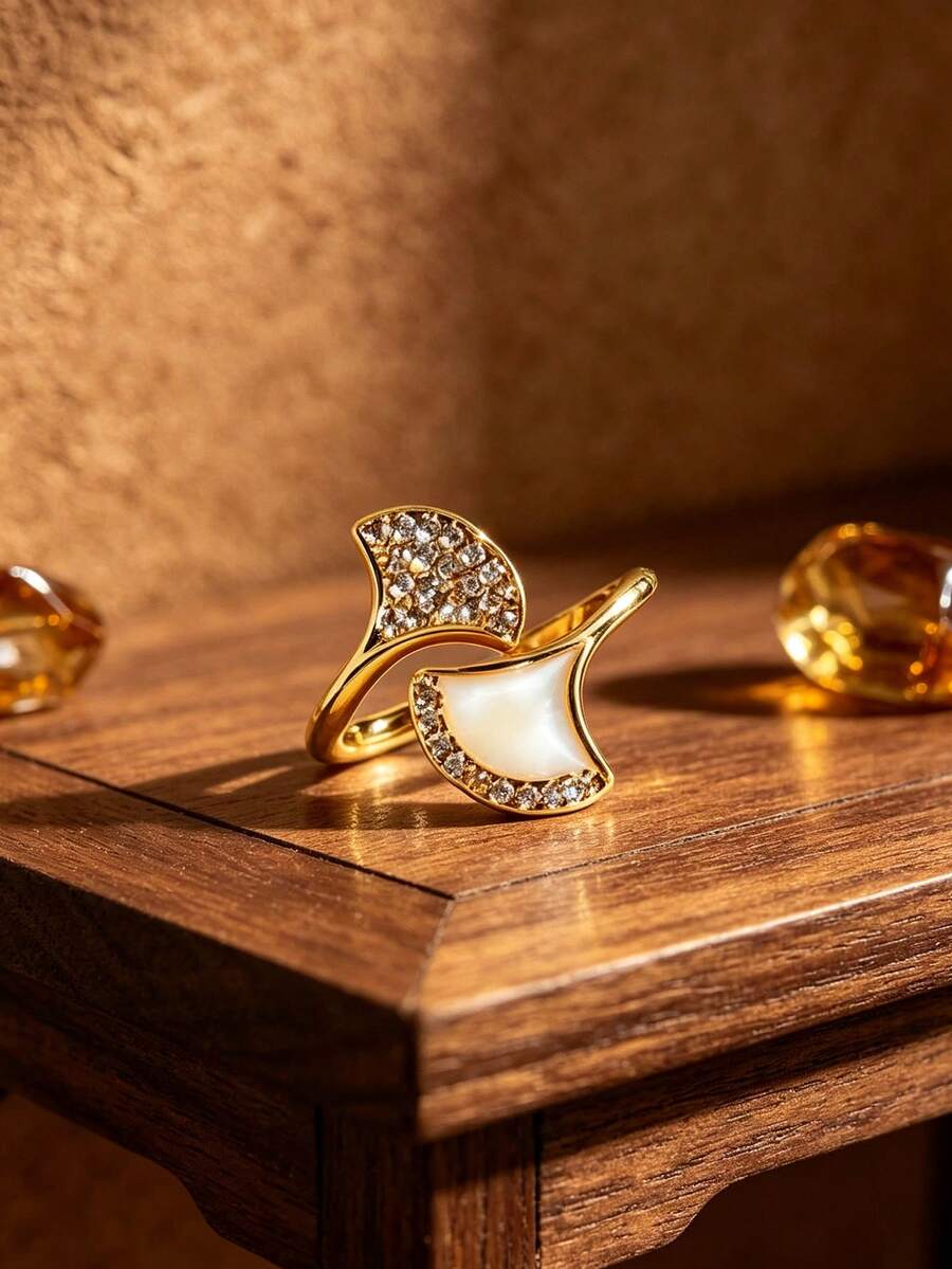 Light Luxury White Mother Of Pearl Ginkgo Leaf Open Ring, Exquisite Rhinestone-Inlaid Double Ginkgo Leaf Design, Adjustable Open Band, Elegant And Elegant-Enhancing, Niche Fashion Versatile Women's Accessory, Trending Viral Jewelry, Suitable For Commuting, Banquets, Dates And Multiple Occasions, Perfect As Birthday Or Holiday Gift For Girlfriend And Best Friend - Fan-shaped Ring - View 1