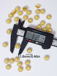 10-200顆 12mm 黃色珍珠花，中心鑲嵌黃色珍珠，周圍環繞小白色水鑽，向日葵圖案，亮面鈕扣水鑽花，DIY手工配件，適用於花卉頭飾與衣飾裝飾 - 12mm黃珍珠花 - 查看 2