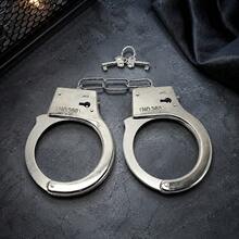Algema Policial Chave e Distintivo Polícia Acessório Fantasia Infantil Adulto Festa Cosplay - algema - Visão 3