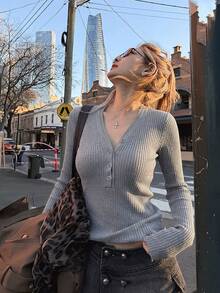 Korean Style Casual Commute Early Autumn V-Neck Long Sleeve Knit Sweater Women's Autumn/Winter Inner Layer Base Layer Button Double Layer Collar Design Slim Fit Minimalist Sexy Sweater Top - Grey - View 3