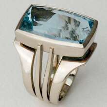 Gmzalx Minimalist Wide Band Women's Ring, Rectangular Aquamarine Synthetic Zirconia Inlaid, 3D Vertical Textured Hollow Ring, Suitable For Daily Commute, Business And Banquet - Two-color - View 3