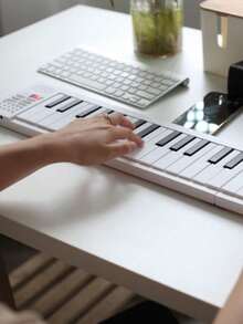 1 buah Keyboard Elektronik Portabel Lipat 61 Tombol Warna Putih dengan Tas Penyimpanan, 16 Nada, 100 Ritme, 25 Lagu Demo, Piano Gulung Isi Ulang USB, Keyboard Musik Multifungsi, Cocok untuk Pemula, Latihan di Rumah dan Pelajaran Musik - Tersedia berbagai pilihan (kemasan yang lebih baik) - View 12