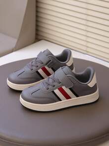 New Boys' Sports Shoes With Hook-And-Loop, Comfortable Flat Sole, German Training Shoes - Grey - View 5