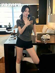 女款短袖T恤，蕾絲肩部設計，修身版型，2合1上衣，夏季款 - 灰色 - 查看 4