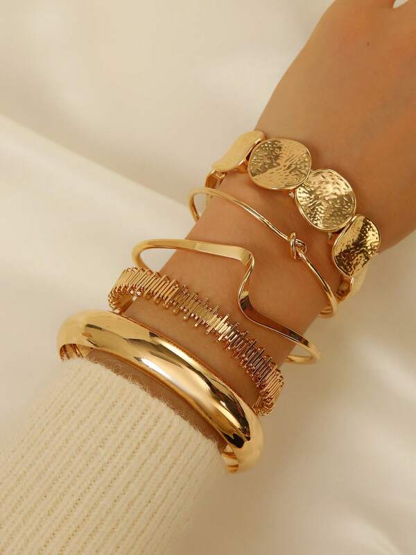 5pcs Vintage Exaggerated Luxury Geometric Design Wide Metal Gold Bangle Set, Suitable For Everyday Wear And Gifting