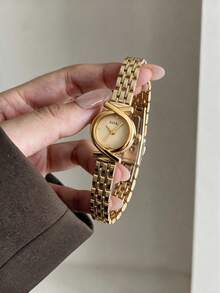 1 Women's Vintage Watch With A Simple And Elegant Quartz Dial For Daily Wear, As A Gift For Holidays And Anniversaries - Gold - View 4