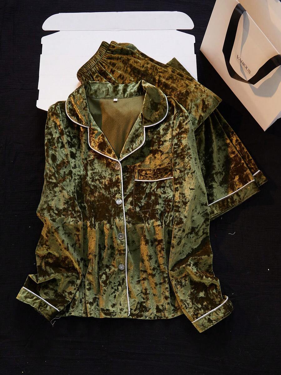 Women's Solid Color Velvet Trim Front Patch Pocket Long Sleeve Pants Pajama Set, Loungewear Set, Autumn/Winter - Green - View 1