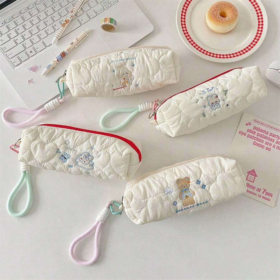 1 pièce Nouvelle trousse à crayons grande capacité avec broderie de dessin animé, trousse à crayons douce et mignonne pour les étudiants - Plusieurs styles - Voir 1