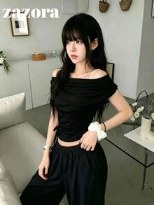 露肩綁帶設計修身短袖上衣，輕盈透氣舒適休閒短版T恤 - 黑色 - 查看 3