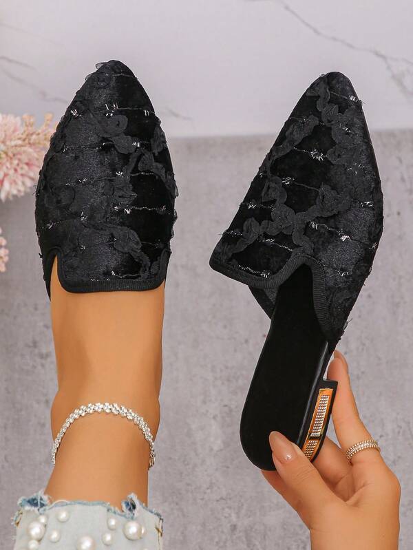 Women's Autumn New French Elegant Style Plus Size 36-43 Fashion Pointed Toe Flat Half-Slip Black Lace Flower Shoes Daily Wear Office Commute Soft Sole Comfortable Flat Shoes Mule Slip-On Women's Flat Shoes