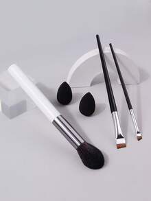 5Pcs Precision Makeup Brush Kit, 3Pcs Face Eye Makeup Brushes & 2Pcs Makeup Puff, Soft Synthetic Fiber For Blush, Brow, Eyeliner Daily Makeup Application - Multicolor - View 4