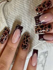 24片中號正方形穿戴甲，深棕色法式美甲搭配黑棕豹紋與深色五角星設計，Y2K Baddie 風格，適合所有女性與女孩日常配戴、度假、約會、音樂祭、派對，秋冬季節適用 - 彩色 - 查看 1